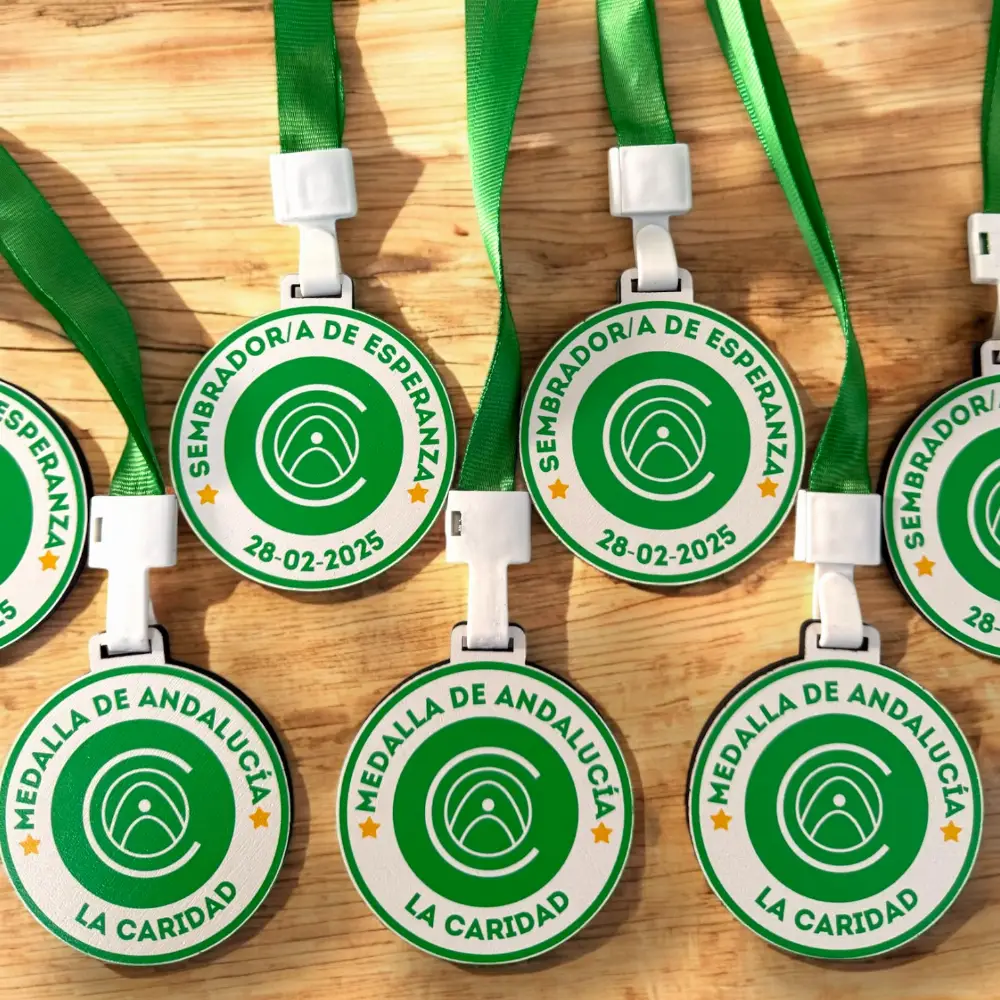 medallas madera personalizadas